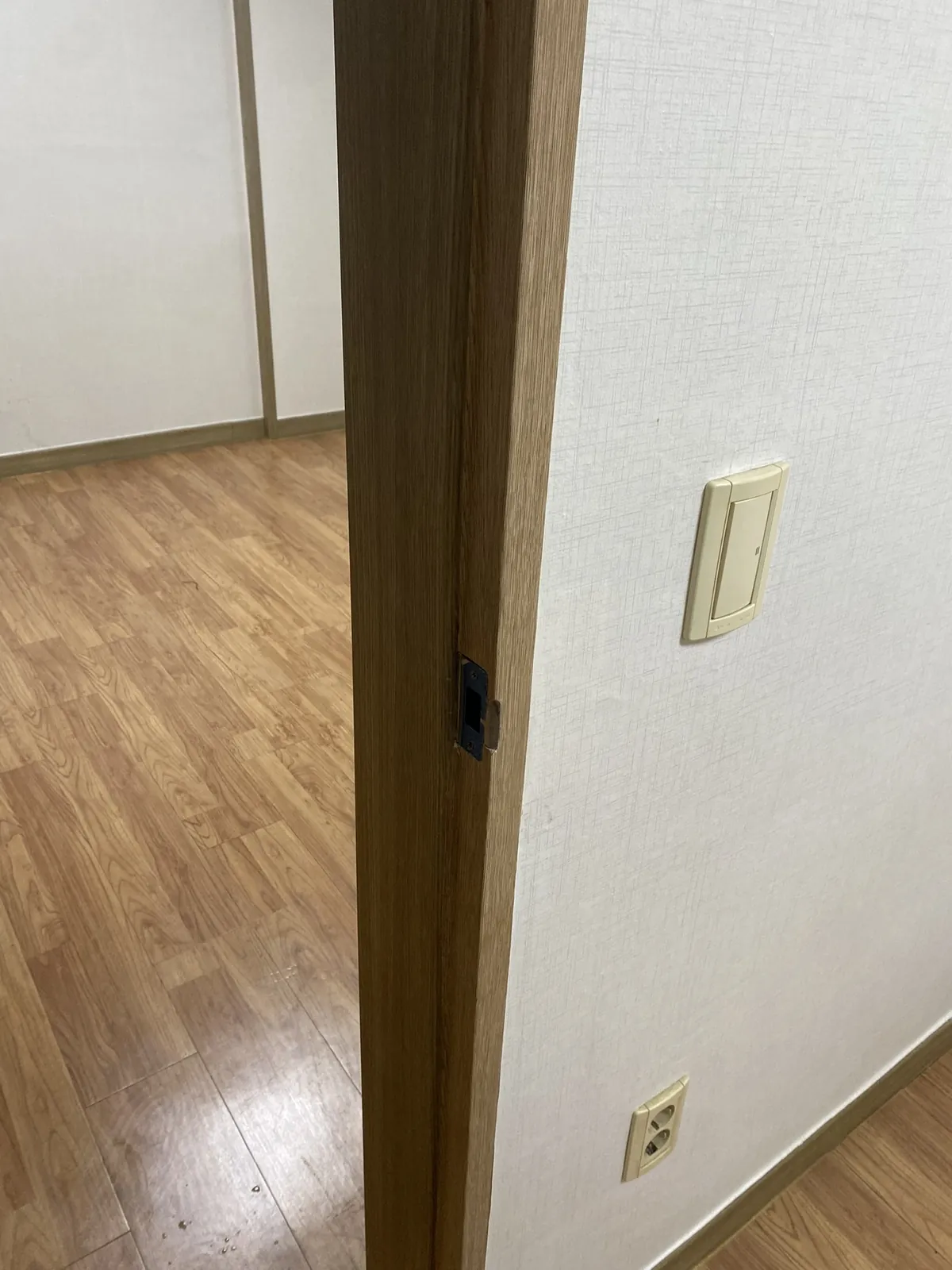 광교 정리를 마친 방문, 복원 후 상태